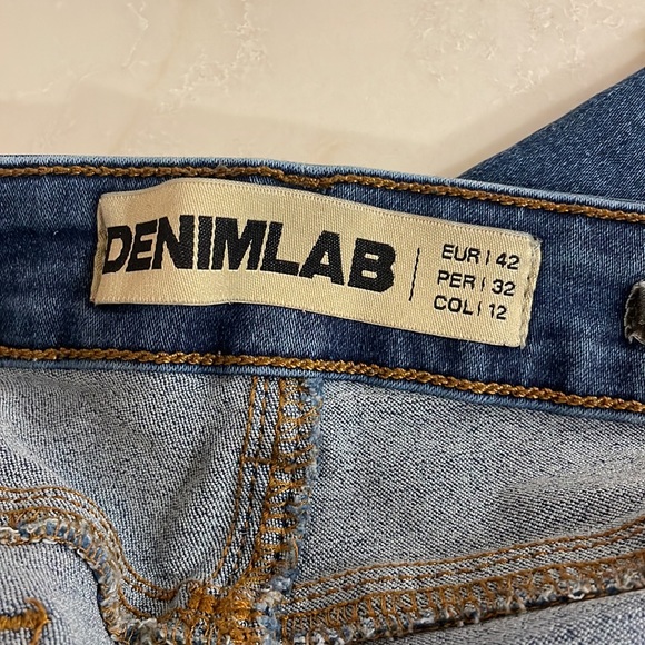 DENIM LAB HIGH RISE DISTRESSED SKINNY JEANS - Picture 5 of 6